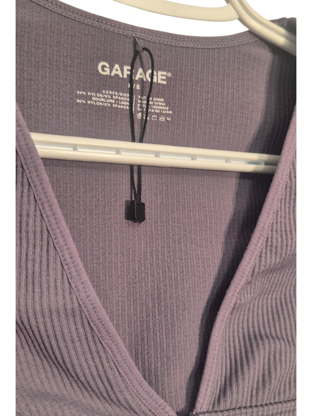 Garage Ribbed Long-Sleeve V-Neck Crop Top in Dusty Mauve, Sz S - Picture 3 of 4